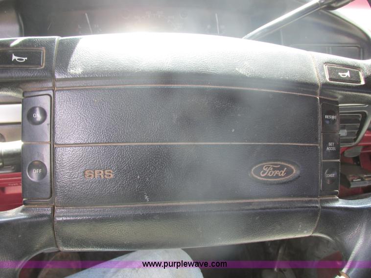 image for item E5493 1995 Ford F150 XLT SuperCab pickup truck