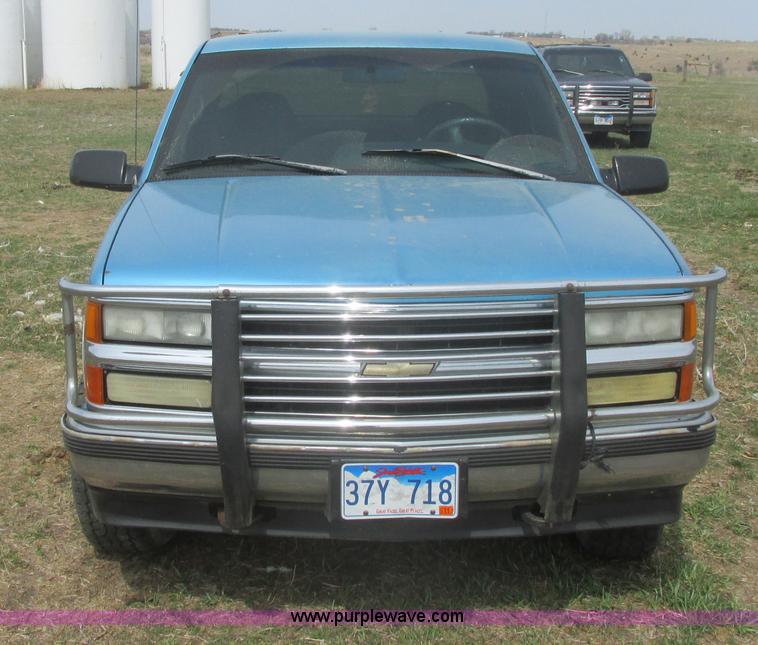 image for item E5495 1995 Chevrolet Silverado 1500 Ext. Cab pickup truck