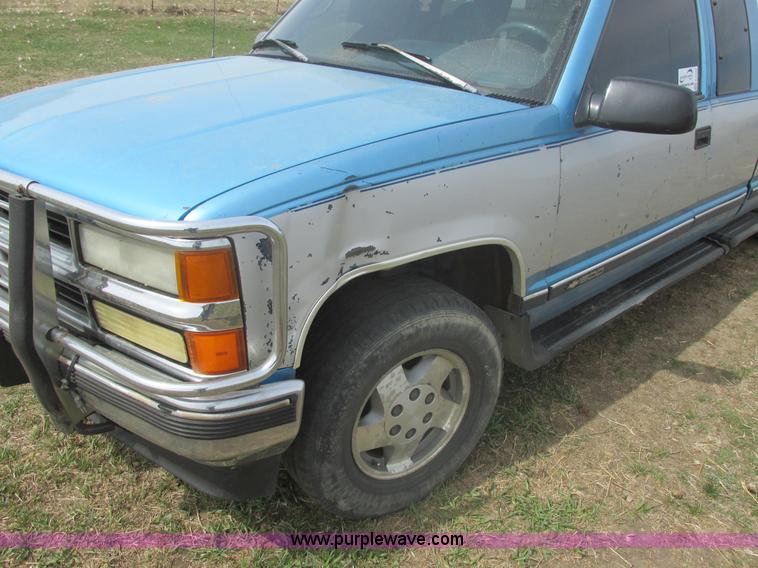 image for item E5495 1995 Chevrolet Silverado 1500 Ext. Cab pickup truck