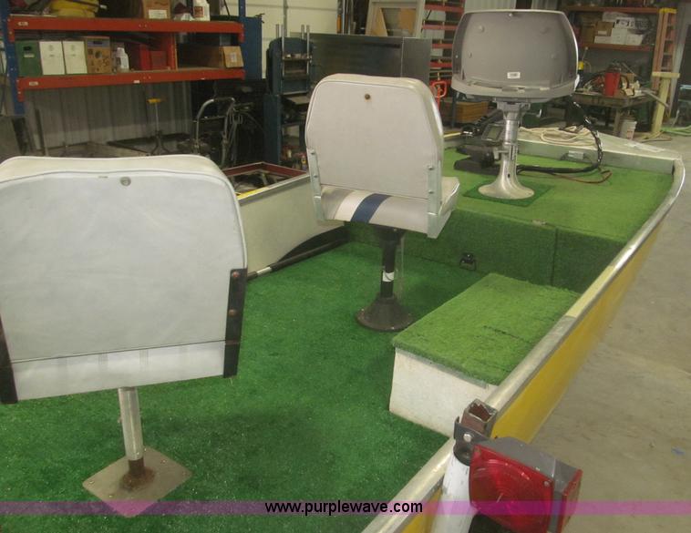 image for item F7352 1973 Appleby 14.5' boat