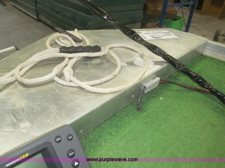 image for item F7352 1973 Appleby 14.5' boat