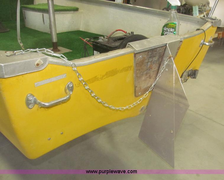 image for item F7352 1973 Appleby 14.5' boat