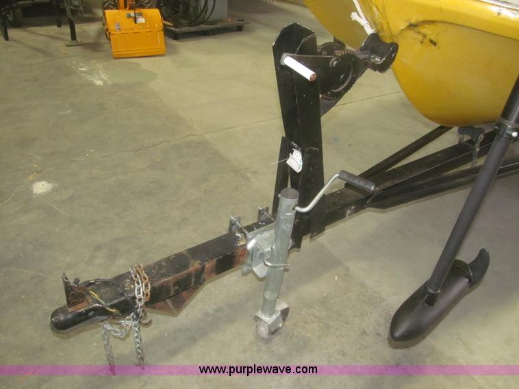 image for item F7352 1973 Appleby 14.5' boat