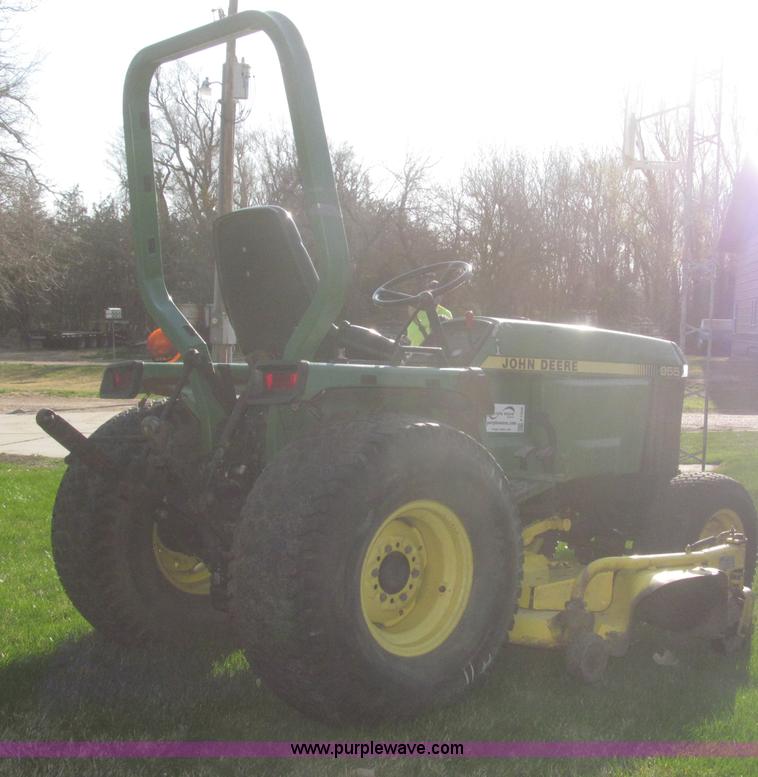 image for item F7354 1990 John Deere 955 MFWD tractor