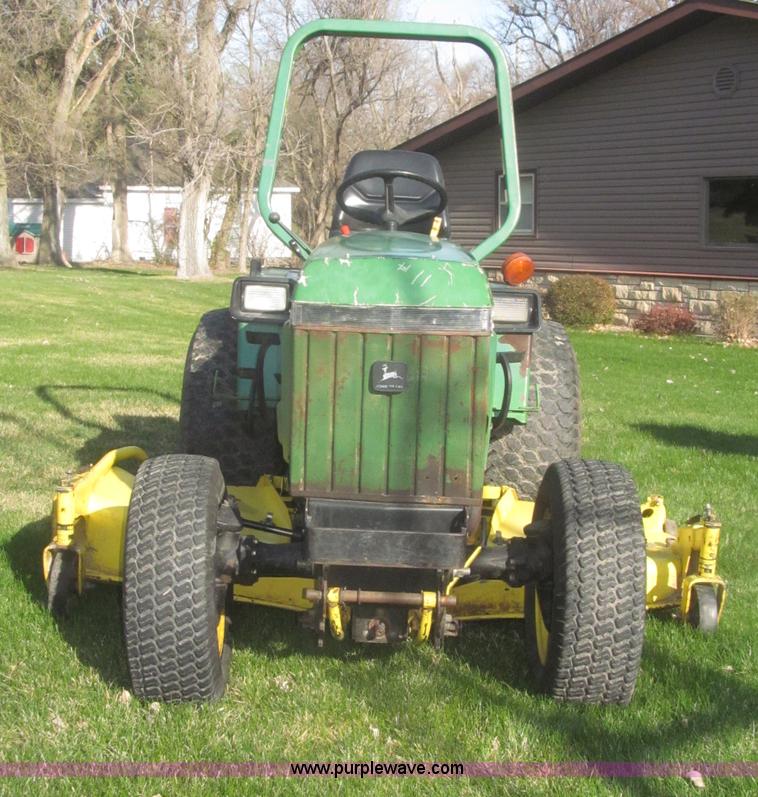 image for item F7354 1990 John Deere 955 MFWD tractor