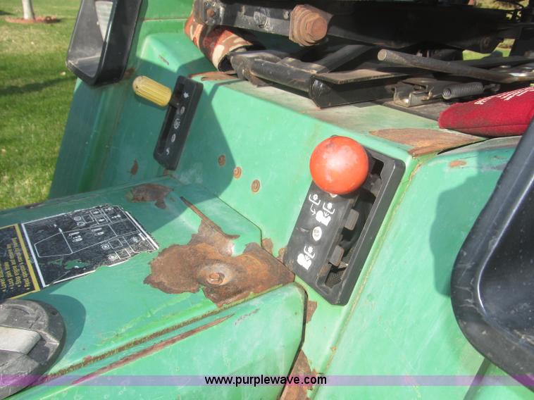 image for item F7354 1990 John Deere 955 MFWD tractor