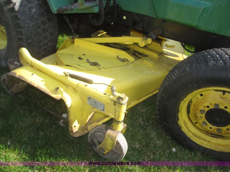 image for item F7354 1990 John Deere 955 MFWD tractor