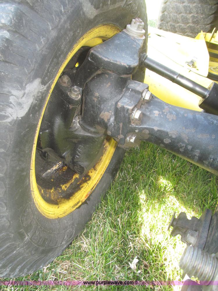 image for item F7354 1990 John Deere 955 MFWD tractor