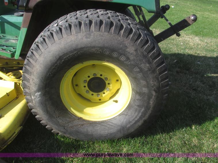 image for item F7354 1990 John Deere 955 MFWD tractor