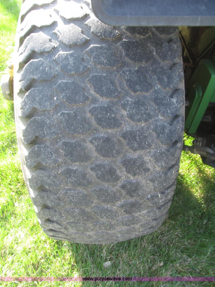 image for item F7354 1990 John Deere 955 MFWD tractor