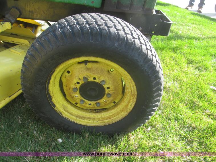 image for item F7354 1990 John Deere 955 MFWD tractor