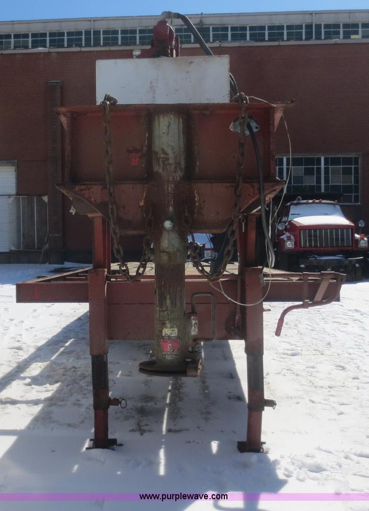 image for item F8192 1975 shop built gooseneck trailer