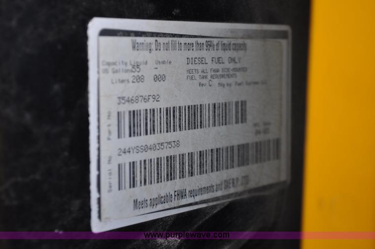 image for item G6459 2004 International DuraStar 4300 box truck