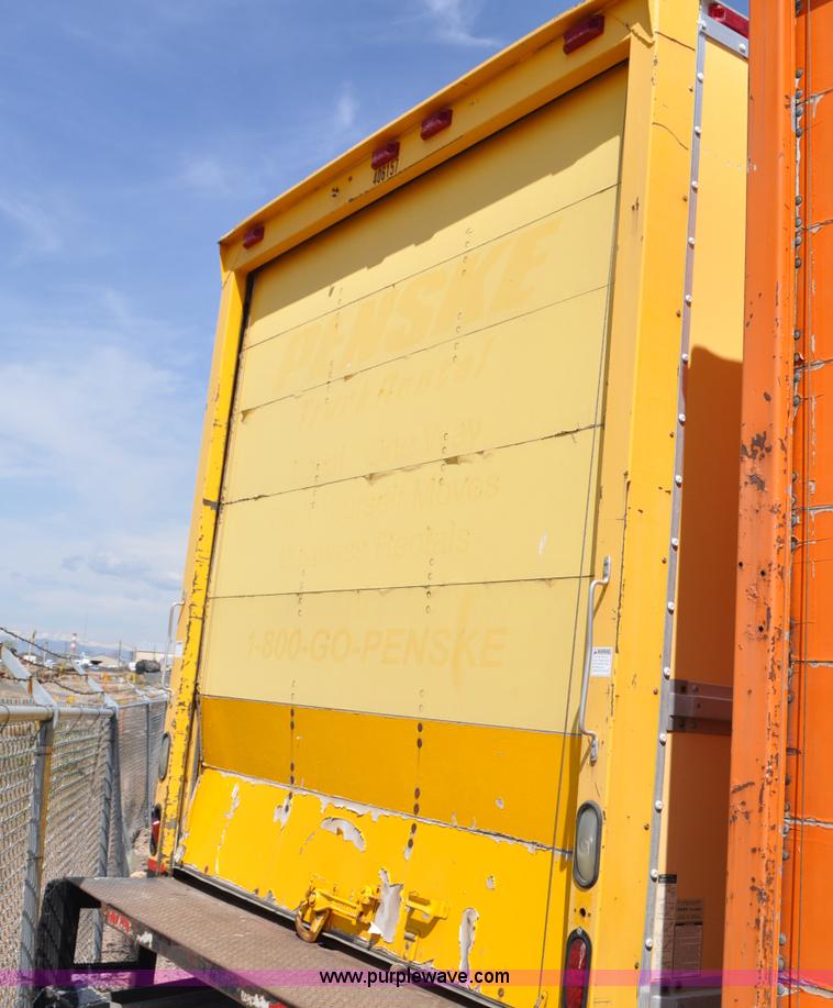 image for item G6459 2004 International DuraStar 4300 box truck