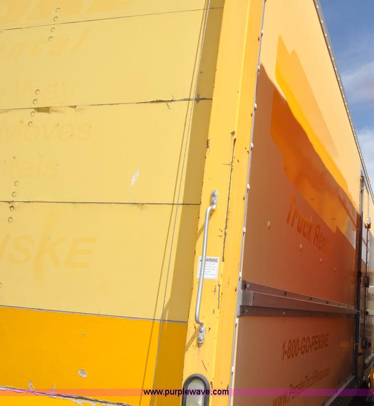 image for item G6459 2004 International DuraStar 4300 box truck