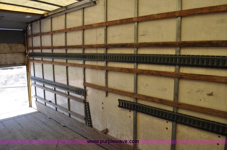 image for item G6459 2004 International DuraStar 4300 box truck