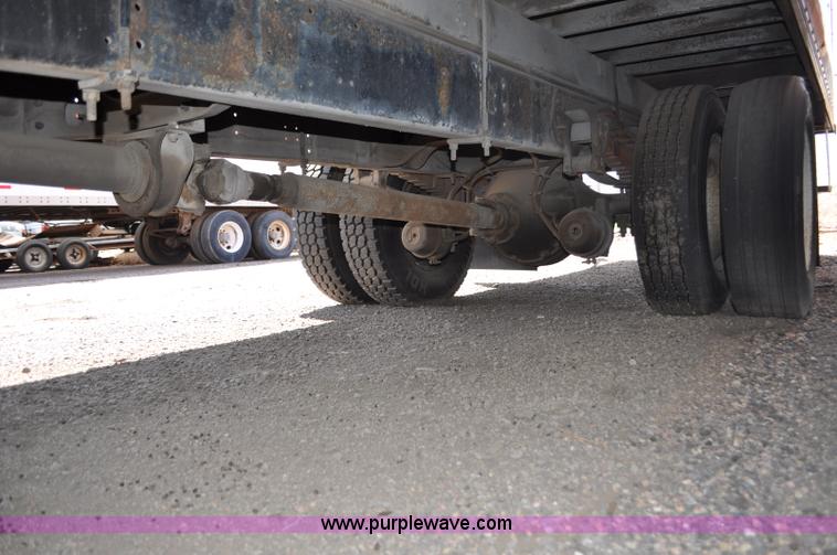 image for item G6460 1986 International 2375 box truck