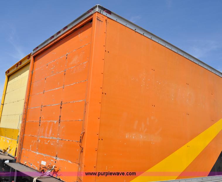 image for item G6460 1986 International 2375 box truck