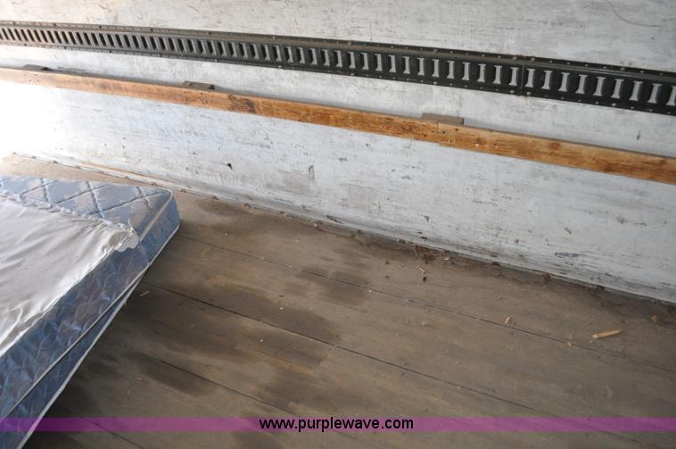 image for item G6460 1986 International 2375 box truck