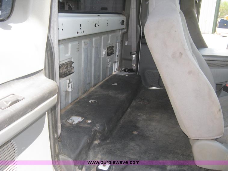 image for item G8334 2005 Ford F250 Super Duty XL SuperCab pickup truck