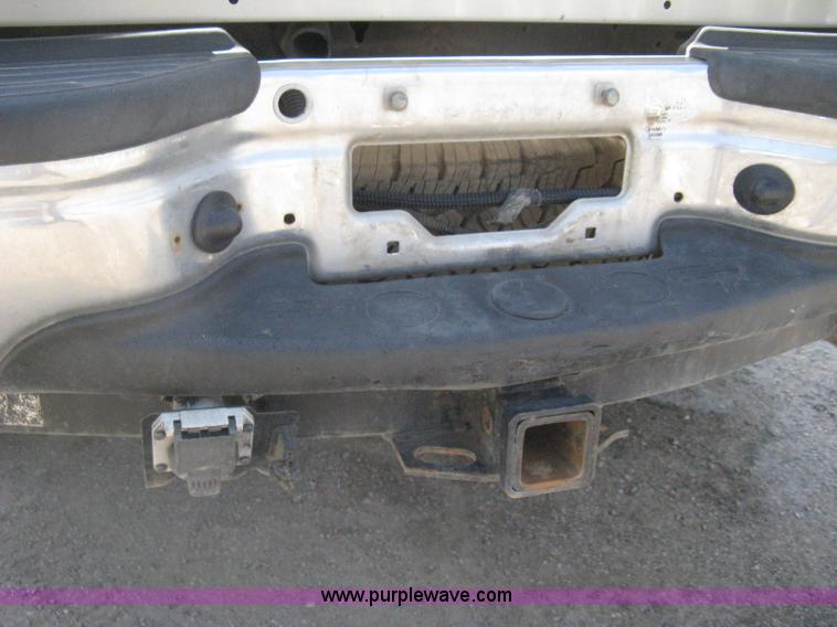 image for item G8334 2005 Ford F250 Super Duty XL SuperCab pickup truck