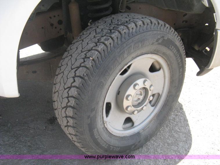 image for item G8334 2005 Ford F250 Super Duty XL SuperCab pickup truck