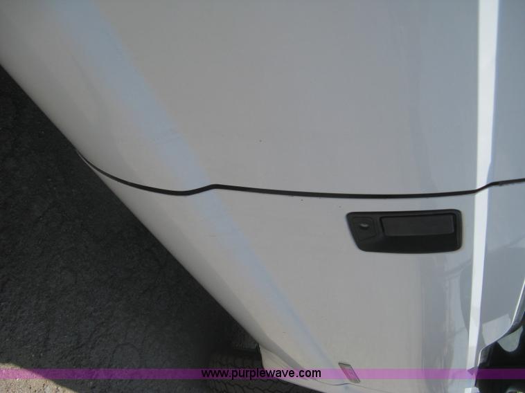 image for item G8334 2005 Ford F250 Super Duty XL SuperCab pickup truck