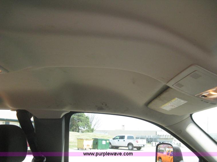 image for item G8336 2009 GMC Sierra 2500HD Ext. Cab pickup truck