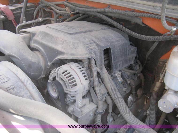 image for item G8336 2009 GMC Sierra 2500HD Ext. Cab pickup truck