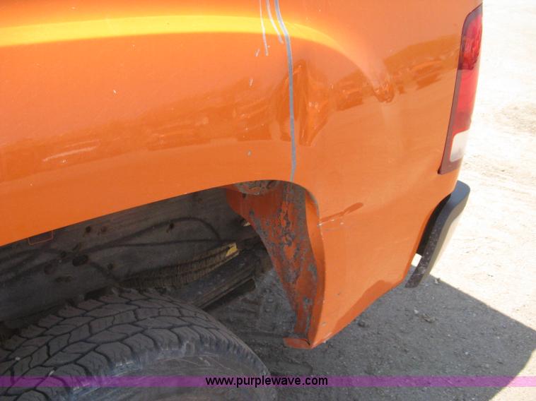 image for item G8336 2009 GMC Sierra 2500HD Ext. Cab pickup truck