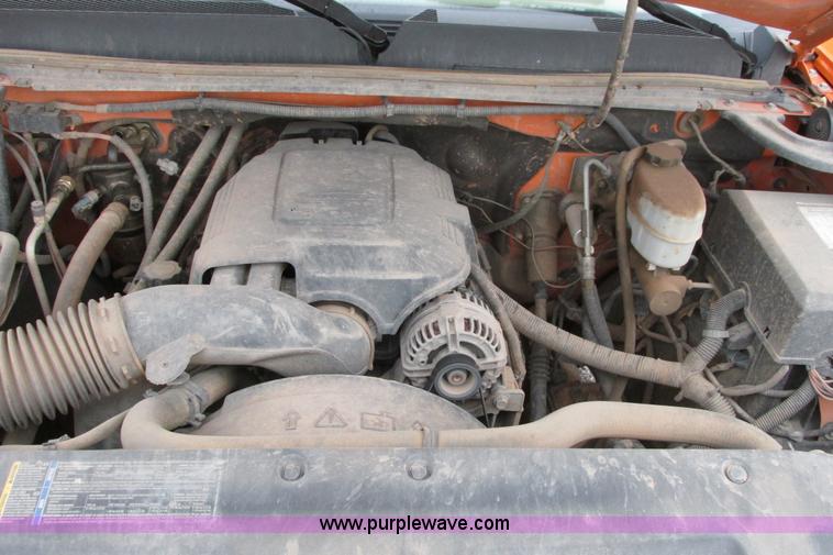 image for item G8337 2009 GMC Sierra 2500HD Ext. Cab pickup truck