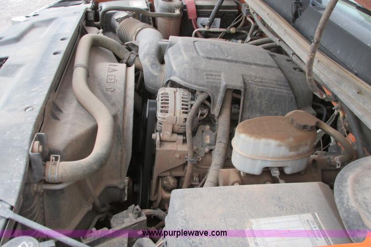 image for item G8337 2009 GMC Sierra 2500HD Ext. Cab pickup truck