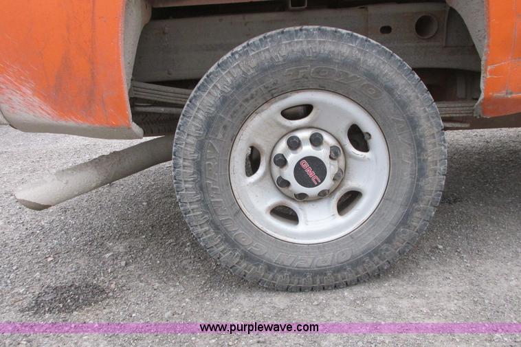 image for item G8337 2009 GMC Sierra 2500HD Ext. Cab pickup truck