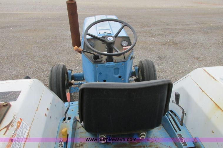 image for item G8340 1998 New Holland 3415 tractor