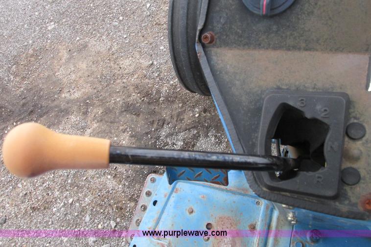 image for item G8340 1998 New Holland 3415 tractor