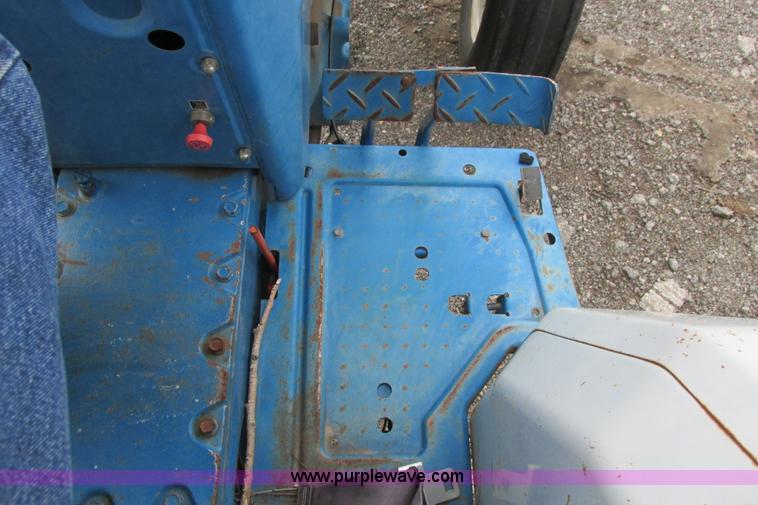 image for item G8340 1998 New Holland 3415 tractor