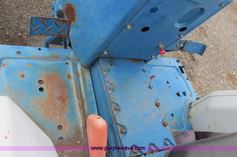 image for item G8340 1998 New Holland 3415 tractor