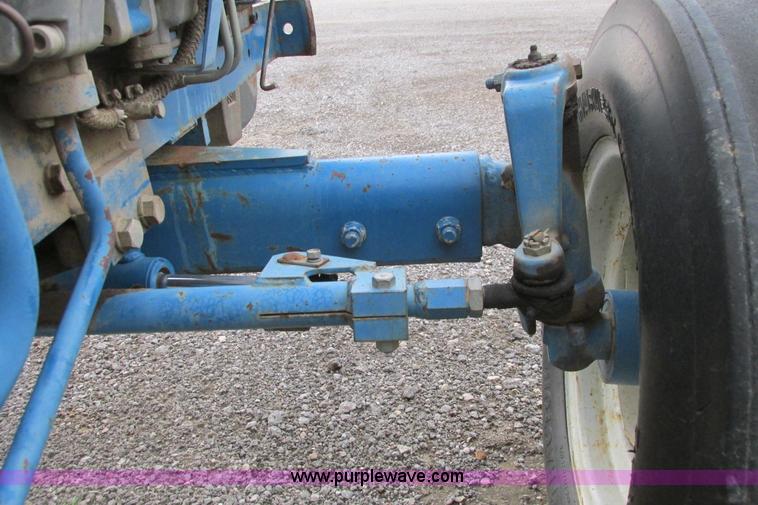 image for item G8340 1998 New Holland 3415 tractor