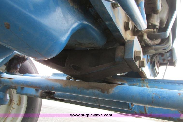 image for item G8340 1998 New Holland 3415 tractor