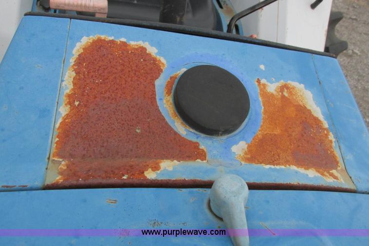 image for item G8340 1998 New Holland 3415 tractor