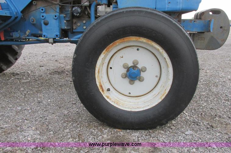 image for item G8340 1998 New Holland 3415 tractor