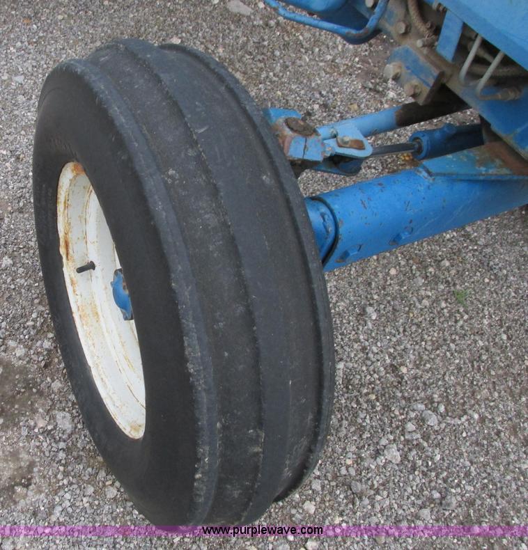 image for item G8340 1998 New Holland 3415 tractor