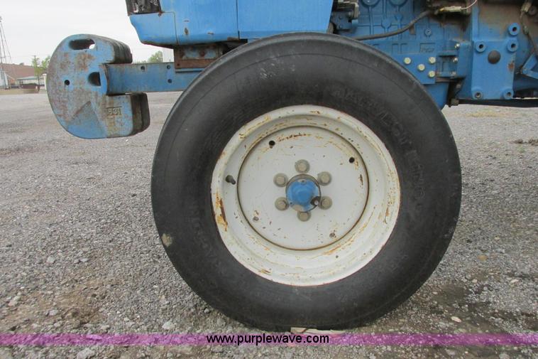 image for item G8340 1998 New Holland 3415 tractor