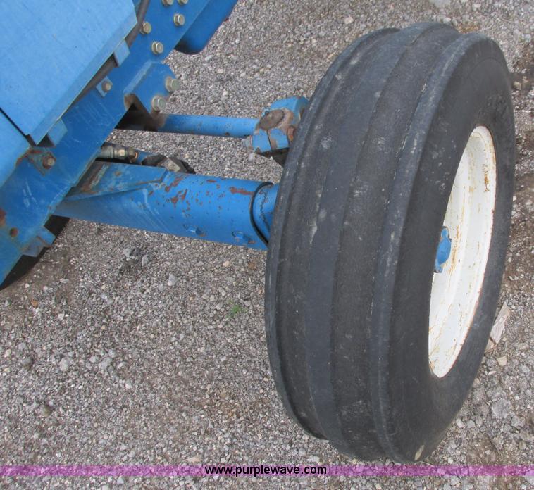 image for item G8340 1998 New Holland 3415 tractor