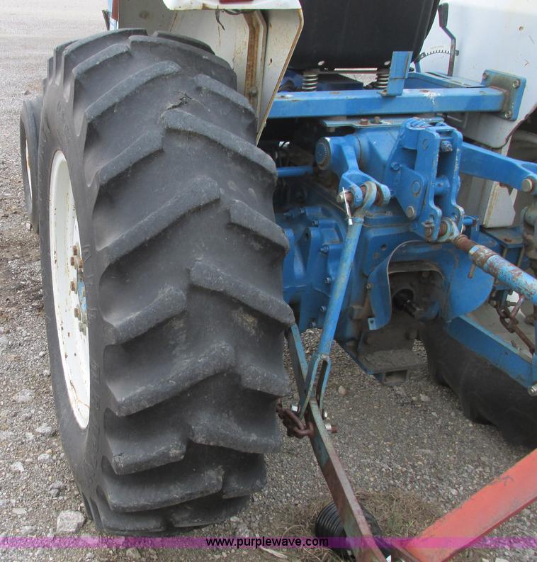 image for item G8340 1998 New Holland 3415 tractor