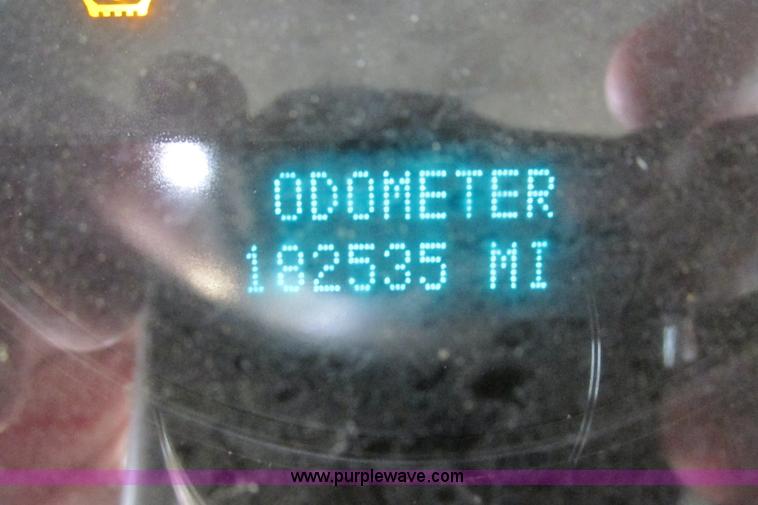 image for item G8352 2008 GMC Sierra 2500HD Ext. Cab pickup truck