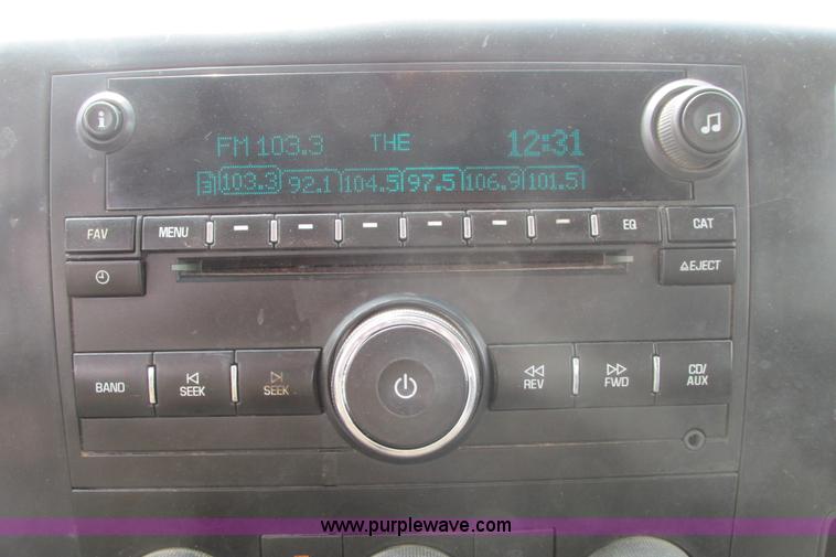 image for item G8352 2008 GMC Sierra 2500HD Ext. Cab pickup truck