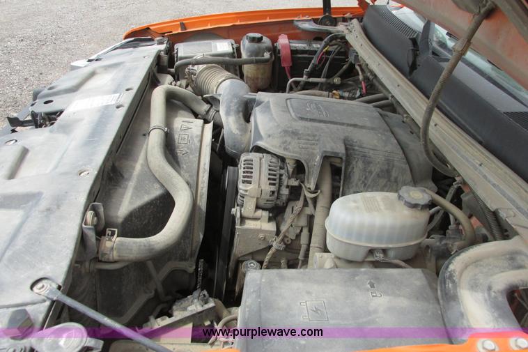 image for item G8352 2008 GMC Sierra 2500HD Ext. Cab pickup truck