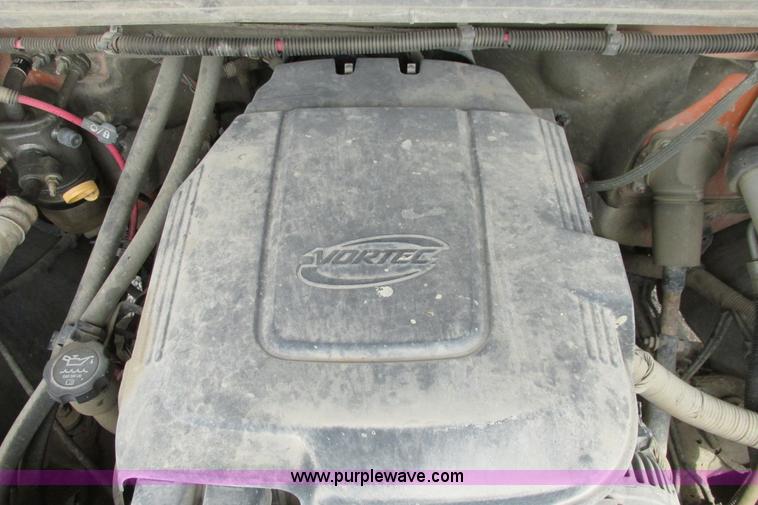 image for item G8352 2008 GMC Sierra 2500HD Ext. Cab pickup truck