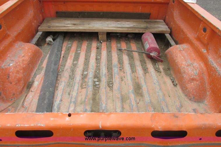 image for item G8352 2008 GMC Sierra 2500HD Ext. Cab pickup truck